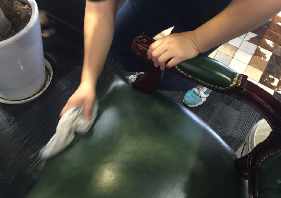 余庆县家具清洗案例